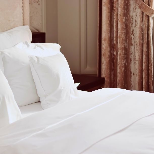 2 Double Beds